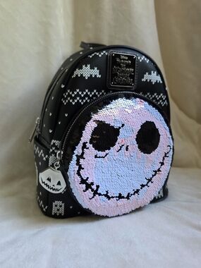 🎃Disney Loungefly Jack Skellington - Reversible Sequin Mini Backpack